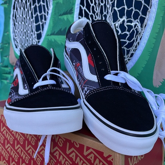 Vans WMNS Old Skool
(Packing Tape) Black/Red/
VN0A4U3BWZ4
Sneakers - Picture 8 of 16
